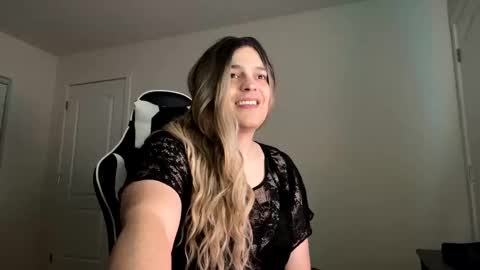 Snapshot of naughtyseraphine chatting on 01-17-25, 02:18 NaughtySeraphine online show from 01-17-25, 02:18