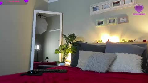 NaughtyTyra online show from 06-18-26, 09:14
