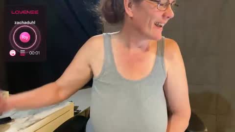 Naughty Wife Next Dor online show from 10-05-25, 01:53