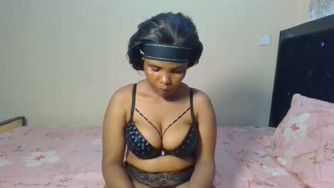 Snapshot of naughtyzuri chatting on 09-09-25, 07:24 naughty online show from 09-09-25, 07:24