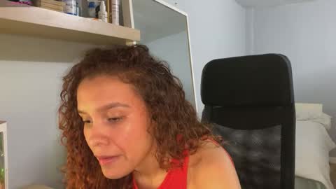 Arantxa online show from 12-18-25, 06:47