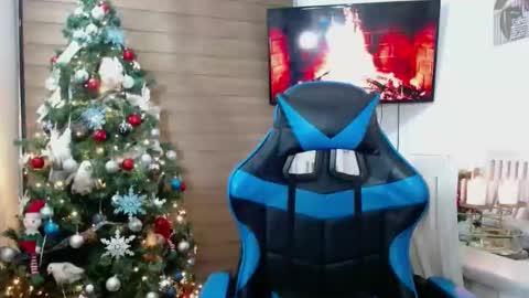 Nico online show from 12-18-24, 02:53