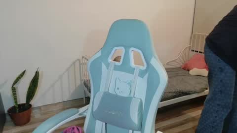 sabrina online show from 04-27-26, 01:03