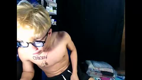 Loy online show from 11-19-25, 11:21