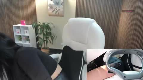         online show from 10-27-25, 07:18