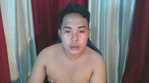 Snapshot of nauhty_kirkxxx chatting on 10-31-25, 06:25 loverskirk online show from 10-31-25, 06:25