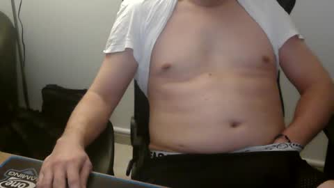 Snapshot of navgon chatting on 02-03-25, 02:25 navgon online show from 02-03-25, 02:25