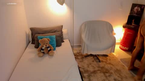 Natan online show from 09-13-25, 03:06