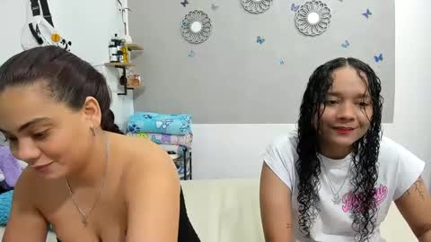 Snapshot of nay_and_aleja chatting on 09-26-25, 02:37 nay_and_aleja online show from 09-26-25, 02:37