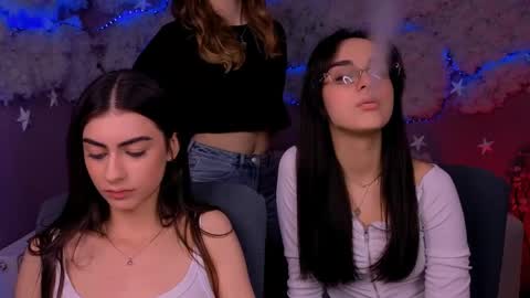 Naya online show from 04-20-26, 09:23