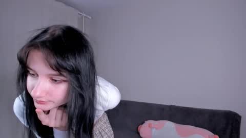 Snapshot of naya_mirel chatting on 03-08-26, 07:28 Kira online show from 03-08-26, 07:28