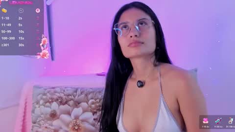 Naye  online show from 03-21-26, 08:19