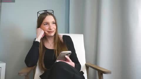 Anika online show from 03-29-26, 02:28