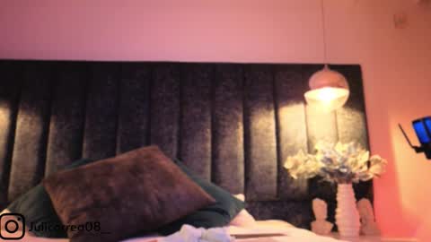 Snapshot of naylapot_ chatting on 01-15-26, 11:59 Juli online show from 01-15-26, 11:59