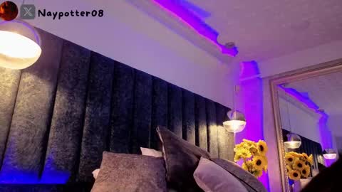 Snapshot of naylapot_ chatting on 05-29-26, 02:59 Juli online show from 05-29-26, 02:59