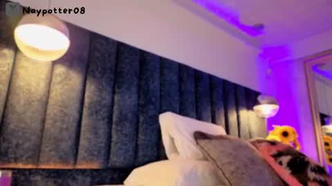 Snapshot of naylapot_ chatting on 06-18-26, 11:36 Juli online show from 06-18-26, 11:36