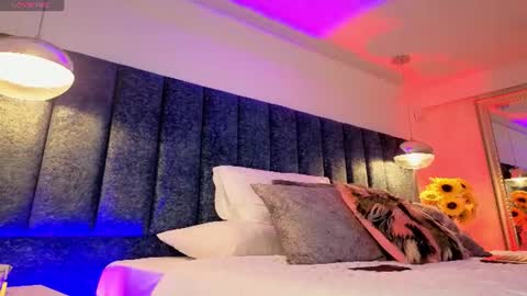Snapshot of naylapot_ chatting on 06-23-26, 11:30 Juli online show from 06-23-26, 11:30