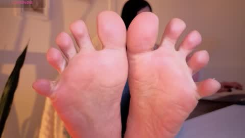 Hellen online show from 03-06-26, 09:55