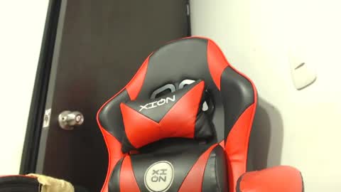 Laura   online show from 04-24-26, 12:35