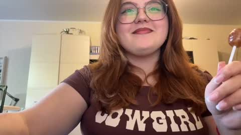 Snapshot of nectardream chatting on 05-31-26, 10:11 nectardream online show from 05-31-26, 10:11