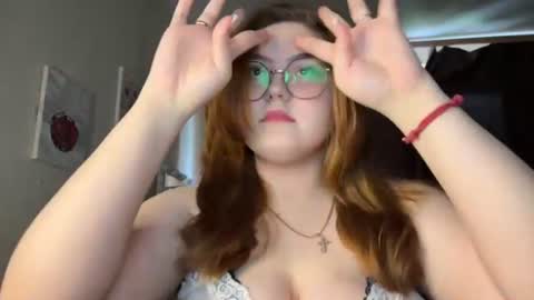 Snapshot of nectardream chatting on 06-17-26, 10:17 nectardream online show from 06-17-26, 10:17