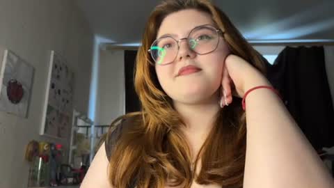 Snapshot of nectardream chatting on 06-23-26, 10:13 nectardream online show from 06-23-26, 10:13