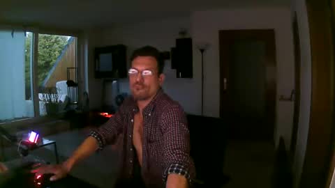 Sebastian online show from 05-27-26, 02:30