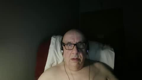 Tom online show from 04-25-26, 01:08