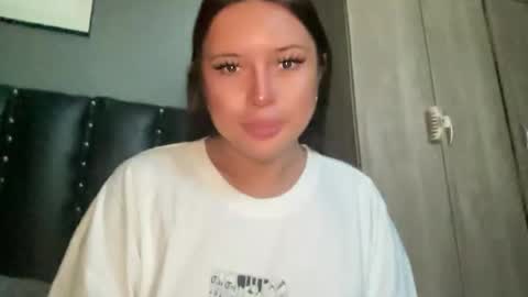 karla online show from 04-23-26, 01:51