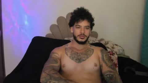 Nei turn green online show from 04-25-26, 03:09