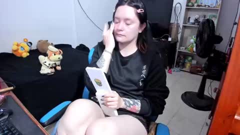 Geek Nicole    im Neeko UwU online show from 07-05-26, 10:44