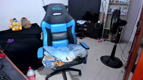 Geek Nicole    im Neeko UwU online show from 07-17-26, 11:50