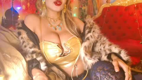 nefertari8 online show from 06-22-26, 01:18