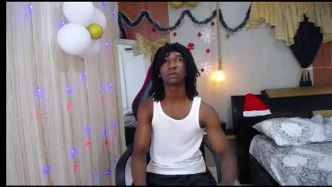 Snapshot of negga_cum chatting on 12-16-25, 01:05 NEGGA online show from 12-16-25, 01:05