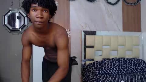 Snapshot of negga_cum chatting on 01-15-26, 01:59 NEGGA online show from 01-15-26, 01:59