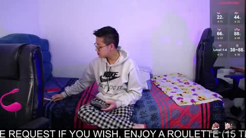 Snapshot of neithan_and_scott_ chatting on 01-08-25, 12:15 NEW ONLYFANS OF SCOTT online show from 01-08-25, 12:15