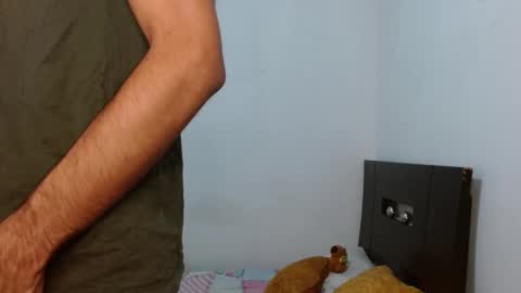 Snapshot of neithanzyn chatting on 12-18-24, 02:49 Neithanzyn online show from 12-18-24, 02:49