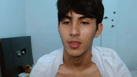 Snapshot of neithanzyn chatting on 12-27-24, 07:35 Neithanzyn online show from 12-27-24, 07:35