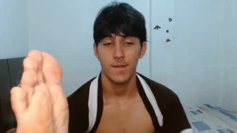 Snapshot of neithanzyn chatting on 01-14-25, 10:34 Neithanzyn online show from 01-14-25, 10:34