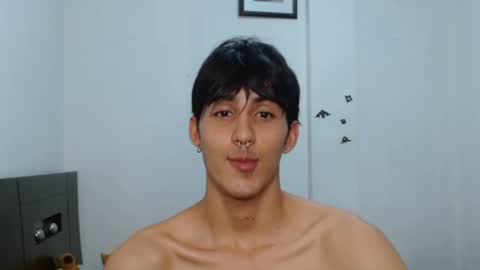 Snapshot of neithanzyn chatting on 01-15-25, 01:45 Neithanzyn online show from 01-15-25, 01:45