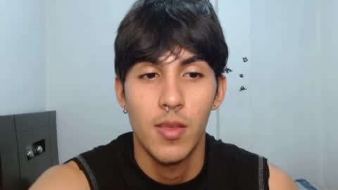 Snapshot of neithanzyn chatting on 01-15-25, 07:23 Neithanzyn online show from 01-15-25, 07:23