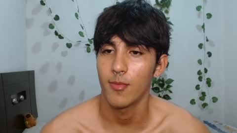 Snapshot of neithanzyn chatting on 01-26-25, 10:24 Neithanzyn online show from 01-26-25, 10:24