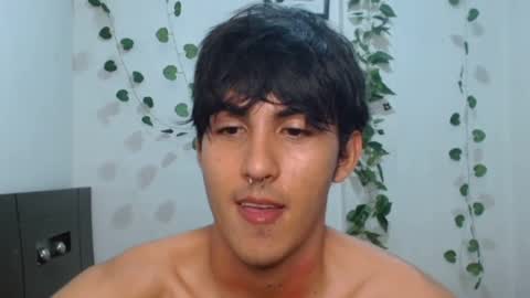 Snapshot of neithanzyn chatting on 02-01-25, 10:34 Neithanzyn online show from 02-01-25, 10:34