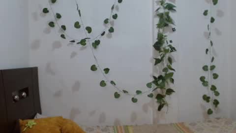 Snapshot of neithanzyn chatting on 02-06-25, 10:10 Neithanzyn online show from 02-06-25, 10:10