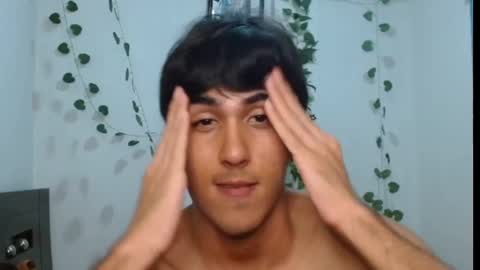 Snapshot of neithanzyn chatting on 02-15-25, 10:42 Neithanzyn online show from 02-15-25, 10:42