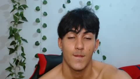 Snapshot of neithanzyn chatting on 02-26-25, 10:42 Neithanzyn online show from 02-26-25, 10:42