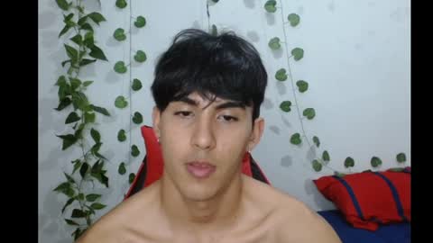 Snapshot of neithanzyn chatting on 03-05-25, 07:49 Neithanzyn online show from 03-05-25, 07:49