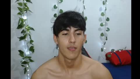 Snapshot of neithanzyn chatting on 03-11-25, 10:42 Neithanzyn online show from 03-11-25, 10:42