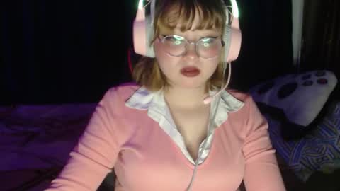 neko_dolly online show from 11-28-25, 01:41