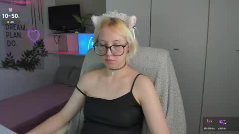 Kate online show from 05-04-26, 08:38